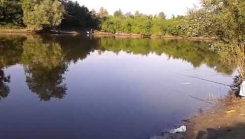 МАЛИШАНА ОДВЕО У ШУМУ, ПА ГА ЗЛОСТАВЉАО: Старцу (82) суде за обљубу дечака (8) МАЛИШАНА ОДВЕО У ШУМУ, ПА ГА ЗЛОСТАВЉАО: Старцу (82) суде за обљубу дечака (8)