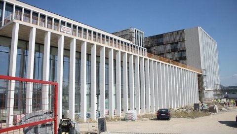 ПАЛАТА ПРАВДЕ У КРАГУЈЕВЦУ ГОТОВА ПРЕ РОКА: Помоћница министра Славица Јелача обишла градилиште ПАЛАТА ПРАВДЕ У КРАГУЈЕВЦУ ГОТОВА ПРЕ РОКА: Помоћница министра Славица Јелача обишла градилиште