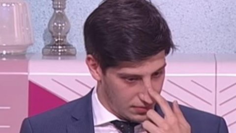 НЕ ВОЛИМ ДА КАЖЕМ ДА ЈЕ ИЗГУБИЛА, ОНА ЈЕ ПОБЕДИЛА: Лав Пајкић у сузама причао о Исидориној смрти НЕ ВОЛИМ ДА КАЖЕМ ДА ЈЕ ИЗГУБИЛА, ОНА ЈЕ ПОБЕДИЛА: Лав Пајкић у сузама причао о Исидориној смрти