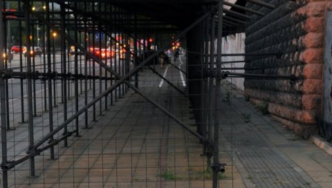 ЗАМКЕ НА СТАЗИ ЗА ДВОТОЧКАШЕ У НЕМАЊИНОЈ: Куда да прођу бициклисти? ЗАМКЕ НА СТАЗИ ЗА ДВОТОЧКАШЕ У НЕМАЊИНОЈ: Куда да прођу бициклисти?