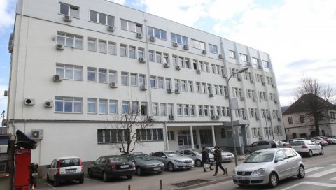 СУДИЈА ИЗА РЕШЕТАКА! Окружни суд у Бањалуци одредио једномесечни притвор Небојши Пејовићу, који се терети за трговину утицајем СУДИЈА ИЗА РЕШЕТАКА! Окружни суд у Бањалуци одредио једномесечни притвор Небојши Пејовићу, који се терети за трговину утицајем