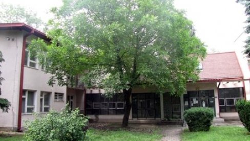 ЕПИДЕМИОЛОШКА СИТУАЦИЈА У ПЧИЊСКОМ ОКРУГУ: Од 209 узорака 36 позитивних, највећи број из Врања ЕПИДЕМИОЛОШКА СИТУАЦИЈА У ПЧИЊСКОМ ОКРУГУ: Од 209 узорака 36 позитивних, највећи број из Врања
