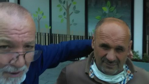 ОПЉАЧКАН ЗМАЈ ОД ШИПОВА: Лопови претукли радника и из куће изнели 15.000 евра ОПЉАЧКАН ЗМАЈ ОД ШИПОВА: Лопови претукли радника и из куће изнели 15.000 евра