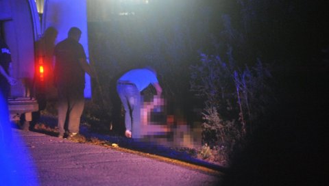 ФОТОГРАФИЈЕ СА МЕСТА ТРАГЕДИЈЕ У ДОБАНОВЦИМА: Младић (19) погинуо у судару мотора и пежоа ФОТОГРАФИЈЕ СА МЕСТА ТРАГЕДИЈЕ У ДОБАНОВЦИМА: Младић (19) погинуо у судару мотора и пежоа