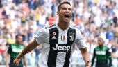 RONALDO NAPRAVIO SKANDAL U SVLAČIONICI: Drago se saigračima i članovima uprave RONALDO NAPRAVIO SKANDAL U SVLAČIONICI: Drago se saigračima i članovima uprave
