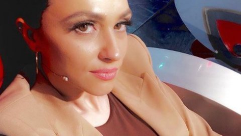 ИШЛА САМ ДА УЗМЕМ ТОРБИЦУ СА ПАРАМА: Љупка Стевић се огласила поводом забране приласка генералу ИШЛА САМ ДА УЗМЕМ ТОРБИЦУ СА ПАРАМА: Љупка Стевић се огласила поводом забране приласка генералу