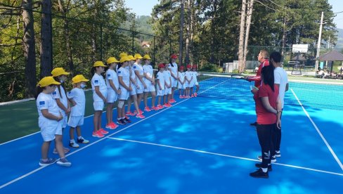 ОДРЖАН ТЕНИСКИ КАМП: Тенис у Прибој стигао три године после Вимблдона ОДРЖАН ТЕНИСКИ КАМП: Тенис у Прибој стигао три године после Вимблдона