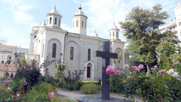 У ЗНАК СЕЋАЊА НА 1941: Пред завршним жирираwем конкурс за идејно решење спомен-храма капеле у порти Вазнесењске цркве У ЗНАК СЕЋАЊА НА 1941: Пред завршним жирираwем конкурс за идејно решење спомен-храма капеле у порти Вазнесењске цркве
