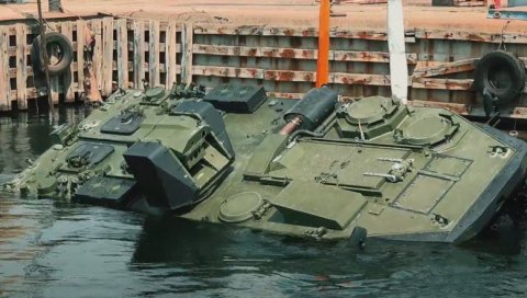ТУРЦИ ПРЕДСТАВИЛИ НОВУ ОКЛОПЉЕНУ АМФИБИЈУ: Погледајте снимак тестирања ЗАХЕ (ВИДЕО) ТУРЦИ ПРЕДСТАВИЛИ НОВУ ОКЛОПЉЕНУ АМФИБИЈУ: Погледајте снимак тестирања ЗАХЕ (ВИДЕО)