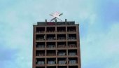 ОСВАНУЛА ПЕТОКРАКА У РИЈЕЦИ: На врху небодера црвена звезда, грађани огорчени ОСВАНУЛА ПЕТОКРАКА У РИЈЕЦИ: На врху небодера црвена звезда, грађани огорчени