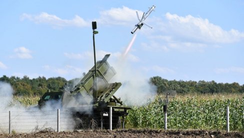 UNIŠTAVA TENKOVE, OKLOPNA VOZILA, BUNKERE: Pogledajte kako funkcionišre raketni sistem Vojske Srbije ALAS (FOTO +VIDEO) UNIŠTAVA TENKOVE, OKLOPNA VOZILA, BUNKERE: Pogledajte kako funkcionišre raketni sistem Vojske Srbije ALAS (FOTO +VIDEO)