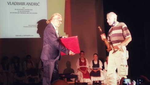 „MALI PRINC“ VLADIMIRU ANDRIĆU: U Subotici počeo 27. Međunarodni festival pozorišta za decu „MALI PRINC“ VLADIMIRU ANDRIĆU: U Subotici počeo 27. Međunarodni festival pozorišta za decu