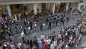 МОЦАРТ ЗА СВЕ: Изненадни концерт Београдске филхармоније у Kнез Михајловој МОЦАРТ ЗА СВЕ: Изненадни концерт Београдске филхармоније у Kнез Михајловој