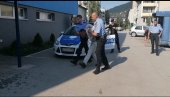 ФОТОГРАФИЈЕ ХАПШЕЊА ЗОРАНА МАРИЋА: Убио Љиљану па запалио њено тело! ФОТОГРАФИЈЕ ХАПШЕЊА ЗОРАНА МАРИЋА: Убио Љиљану па запалио њено тело!