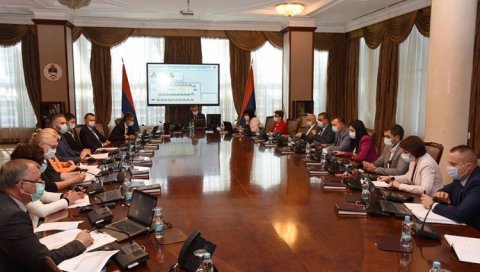 РЕПУБЛИЧКИ ШТАБ ЗА ВАНРЕДНЕ СИТУАЦИЈЕ: Полиција укључена у контролу мера! РЕПУБЛИЧКИ ШТАБ ЗА ВАНРЕДНЕ СИТУАЦИЈЕ: Полиција укључена у контролу мера!