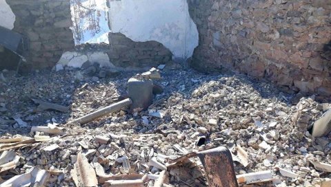 ЗАБОРАВИЛИ ОДШТЕТУ: Крстићи из Миоча после пожара остали без главе породице, куће и накнаде ЗАБОРАВИЛИ ОДШТЕТУ: Крстићи из Миоча после пожара остали без главе породице, куће и накнаде