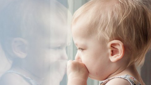 UŽAS U SMEDEREVU: Majka ostavljala zaključanu dvogodišnju ćerkicu po nekoliko dana, policija uhapsila majku UŽAS U SMEDEREVU: Majka ostavljala zaključanu dvogodišnju ćerkicu po nekoliko dana, policija uhapsila majku