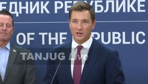 КО ЈЕ ЏОН ЈОВАНОВИЋ: Нови шеф канцеларије ДФЦ у Београду има српско порекло КО ЈЕ ЏОН ЈОВАНОВИЋ: Нови шеф канцеларије ДФЦ у Београду има српско порекло