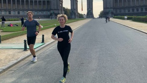 URSULA FON DER LAJEN: Trčanje na pauzi URSULA FON DER LAJEN: Trčanje na pauzi