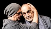 ZVEZDARA TEATAR NAKON POLA GODINE PODIŽE ZAVESU: “Voz“ otvara sezonu ZVEZDARA TEATAR NAKON POLA GODINE PODIŽE ZAVESU: “Voz“ otvara sezonu