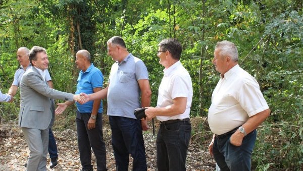 РАДОВИ ПОД МАЈЕВИЦОМ: Брже до Филиповог села РАДОВИ ПОД МАЈЕВИЦОМ: Брже до Филиповог села