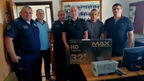 ГРУПА И У КРУПЊУ: Српски синдикат полиције шири мрежу ГРУПА И У КРУПЊУ: Српски синдикат полиције шири мрежу