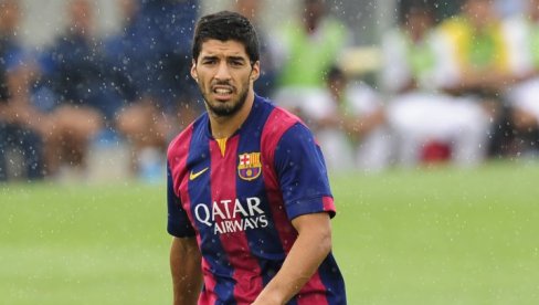 TUŽAN KRAJ VELIKE KARIJERE: Luis Suarez zbog povrede pre vremena ide u penziju TUŽAN KRAJ VELIKE KARIJERE: Luis Suarez zbog povrede pre vremena ide u penziju