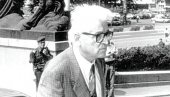 РАСРБЉАВАЊЕ ЦРНЕ ГОРЕ: Дочекали Ћосића с одушевљењем а он им рекао једну реченицу РАСРБЉАВАЊЕ ЦРНЕ ГОРЕ: Дочекали Ћосића с одушевљењем а он им рекао једну реченицу