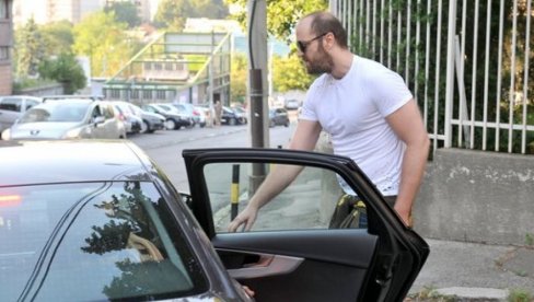 OPET ODLOŽENO SUĐENJE DARKU KOSTIĆU: Nema ga ni na jednoj adresi stanovanja