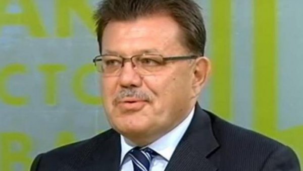 ДР ДАВИДОВИЋ ИЗНЕО ЗАБРИЊАВАЈУЋА САЗНАЊА: Због короне и ова болест прети да се разбукта! ДР ДАВИДОВИЋ ИЗНЕО ЗАБРИЊАВАЈУЋА САЗНАЊА: Због короне и ова болест прети да се разбукта!