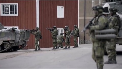 МОРАМО СЕ СПРЕМИТИ ЗА РАТ СА РУСИЈОМ: Главнокомандујући шведске војске - Не треба искључити ту могућност МОРАМО СЕ СПРЕМИТИ ЗА РАТ СА РУСИЈОМ: Главнокомандујући шведске војске - Не треба искључити ту могућност