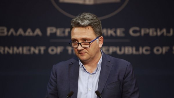 МИНИСТАР ЈОВАНОВИЋ: Јаче него икада борићемо се за очување државних интереса МИНИСТАР ЈОВАНОВИЋ: Јаче него икада борићемо се за очување државних интереса