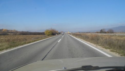 УЖАСНА НЕСРЕЋА КОД ПИРОТА: Погинула жена, усмртила је хитна помоћ! УЖАСНА НЕСРЕЋА КОД ПИРОТА: Погинула жена, усмртила је хитна помоћ!