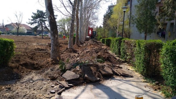 УРЕЂЕЊЕ СТАМБЕНОГ БЛОКА У ПОЖАРЕВЦУ: Нови простор за децу и одрасле УРЕЂЕЊЕ СТАМБЕНОГ БЛОКА У ПОЖАРЕВЦУ: Нови простор за децу и одрасле