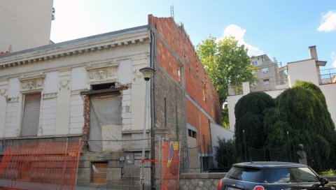 РУШИЋЕ ЗИД ПОРЕД ЦВИЈИЋЕВОГ МУЗЕЈА: Почиње уклањање бесправно подигнутог објекта у Улици Јелене Ћетковић РУШИЋЕ ЗИД ПОРЕД ЦВИЈИЋЕВОГ МУЗЕЈА: Почиње уклањање бесправно подигнутог објекта у Улици Јелене Ћетковић