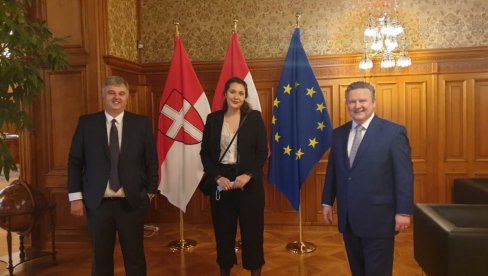 VAŽNOST MEDIJA: Gradonačelnik Beča Mihael Ludvig podržao rad portala dunav.at VAŽNOST MEDIJA: Gradonačelnik Beča Mihael Ludvig podržao rad portala dunav.at