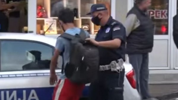 АВГАНИСТАНЦИ ПРИЗНАЛИ КРИВИЦУ: Мигрантима условне казне и протеривање из Србије АВГАНИСТАНЦИ ПРИЗНАЛИ КРИВИЦУ: Мигрантима условне казне и протеривање из Србије