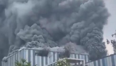 ГОРЕО ПАМУК КОЈИ УПИЈА ЗВУК: Епилог пожара у згради Хуавеј - пронађена угљенисана тела (ВИДЕО) ГОРЕО ПАМУК КОЈИ УПИЈА ЗВУК: Епилог пожара у згради Хуавеј - пронађена угљенисана тела (ВИДЕО)