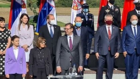 ODNOSI SA AMERIKOM SU U USPONU: Vučić izrazio uverenje da će biti još bolji, dolazak DFC-a je pravi signal ODNOSI SA AMERIKOM SU U USPONU: Vučić izrazio uverenje da će biti još bolji, dolazak DFC-a je pravi signal