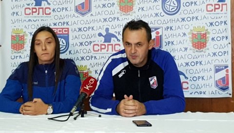 СПРЕМНЕ ЗА ФИНАЛЕ КУПА: Рукометашице Јагодине желе трофеј СПРЕМНЕ ЗА ФИНАЛЕ КУПА: Рукометашице Јагодине желе трофеј
