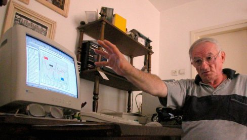 PODIŽU SE DEJSTVOM ELEKTRIČNOG POLJA I LEBDE : Elektroinženjer Milan Stevančević o mehanizmu širenja kovida PODIŽU SE DEJSTVOM ELEKTRIČNOG POLJA I LEBDE : Elektroinženjer Milan Stevančević o mehanizmu širenja kovida