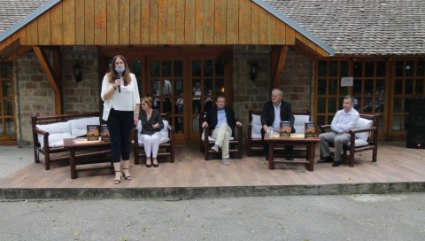 КЊИГА О МИГРАЦИЈАМА У 12 НАСЕЉА У ОПШТИНИ ЖИТИШТЕ: На најбољи начин рефлектује историјски код банатских историјских кретања КЊИГА О МИГРАЦИЈАМА У 12 НАСЕЉА У ОПШТИНИ ЖИТИШТЕ: На најбољи начин рефлектује историјски код банатских историјских кретања