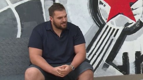 ОГРОМНИ ЏАМБО: Рукометни голман од 216 килограма и то у Партизану (ВИДЕО) ОГРОМНИ ЏАМБО: Рукометни голман од 216 килограма и то у Партизану (ВИДЕО)