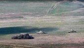 БАКУ ОПТУЖУЈЕ ЈЕРЕВАН: Азербејџански војници склањали мртве Јермене, војска Карабаха пуцала на њих БАКУ ОПТУЖУЈЕ ЈЕРЕВАН: Азербејџански војници склањали мртве Јермене, војска Карабаха пуцала на њих