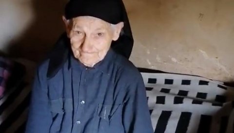 БАКА СОКА ЖИВИ У ОРОНУЛОЈ КУЋИ, САМА И ГЛАДНА: Преживљава од онога што јој други дају - нема чак ни фрижидер (ВИДЕО) БАКА СОКА ЖИВИ У ОРОНУЛОЈ КУЋИ, САМА И ГЛАДНА: Преживљава од онога што јој други дају - нема чак ни фрижидер (ВИДЕО)