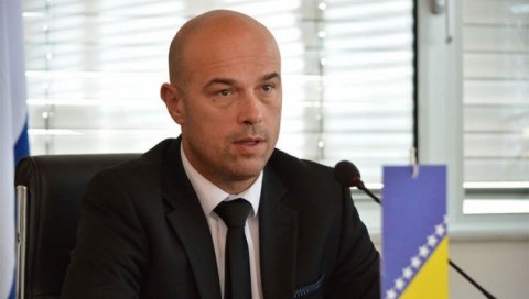 У ТУЖИЛАШТВУ БиХ ДОМИНИРАЈУ БОШЊАЦИ: Од 57 тужилаца, чак 75 одсто долази са простора федерације У ТУЖИЛАШТВУ БиХ ДОМИНИРАЈУ БОШЊАЦИ: Од 57 тужилаца, чак 75 одсто долази са простора федерације