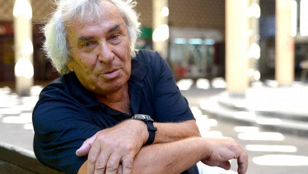 СВЕТ СЕ ОКРЕНУО НАОПАЧКЕ: Милисав Савић о роману Пепео, пена, шапат, чији је главни јунак Црњански СВЕТ СЕ ОКРЕНУО НАОПАЧКЕ: Милисав Савић о роману Пепео, пена, шапат, чији је главни јунак Црњански