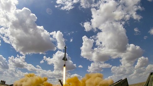 МОЋНИ ЧУВАР НЕБА РУСИЈЕ: Армија добила нови ПВО систем (ВИДЕО) МОЋНИ ЧУВАР НЕБА РУСИЈЕ: Армија добила нови ПВО систем (ВИДЕО)