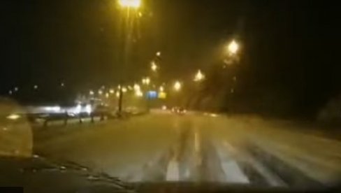 NEVREME PROTUTNJALO HRVATSKOM: U Istri padala kiša sa česticama saharskog peska (FOTO) NEVREME PROTUTNJALO HRVATSKOM: U Istri padala kiša sa česticama saharskog peska (FOTO)