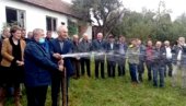 ВОДА СТИГЛА У 42 СЕЛА: Свечано прскање чесмушом на Романији ВОДА СТИГЛА У 42 СЕЛА: Свечано прскање чесмушом на Романији